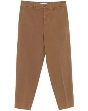 Bonheur Pantalon Chiba À Boutons Décoratifs - White