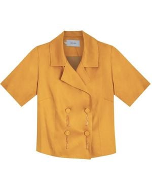 Isolda Camisa Pitomba con doble botonadura y manga corta - Amarillo