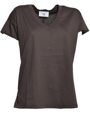 SOLOTRE V-Neck Short-Sleeve T-Shirt - Black