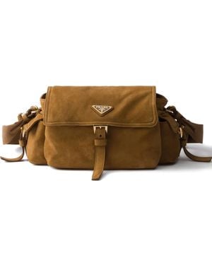 Prada Mittelgroße Explore Schultertasche aus Wildleder - Braun