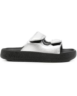 Veja Etna Touch-Strap Flat Sandals - White