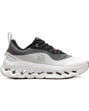 On Shoes X Loewe Cloudtilt 2 "Black/White" Sneakers - Grau