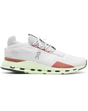 On Shoes Slip- Low-Top Trainers - White