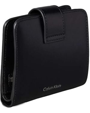 Calvin Klein Square-Shape Leather Wallet - Black