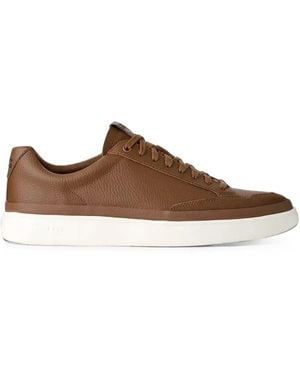 UGG Grained Leather Sneakers - Brown