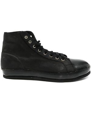 A Diciannoveventitre Round Toe Sneaker - Black