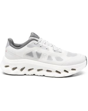 On Shoes Cloudtilt Remix Lace-Up Trainers - White