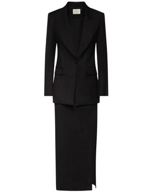 The Archivia Costume Lora - Black