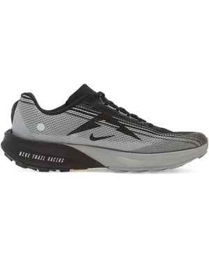 Nike Kiger 10 Sneakers - Brown