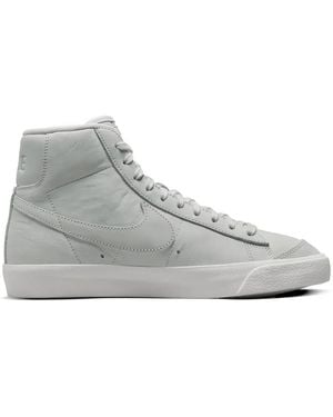 Nike Blazer Mid Premium Wmns Trainers - White