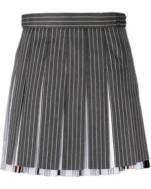 Thom Browne Pleated Dark Mini Skirt With Contrasting Accents - Grey