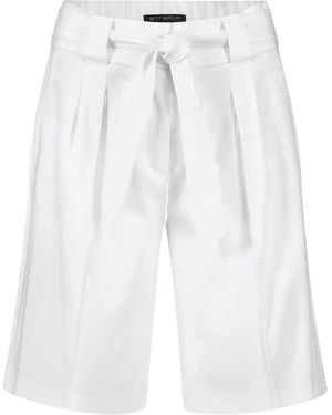 Betty Barclay Belted Pleated Shorts - White