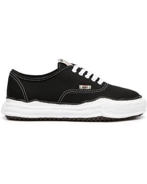 Maison Mihara Yasuhiro Logo-Patch Low-Top Trainers - Black