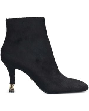 Lola Cruz Pointed Boots - Black