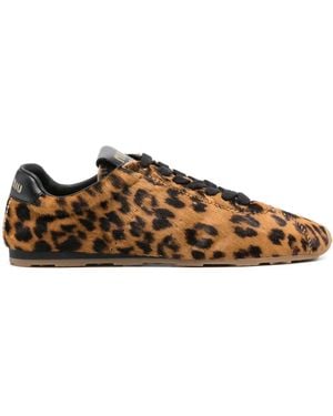 Miu Miu Sneakers mit Leoparden-Print - Braun