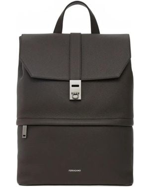 Ferragamo Gancini-Buckle Zipped Backpack - Noir