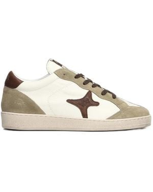 AMA BRAND Star-Patch Panelled Trainers - Natural