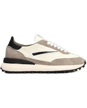 Date Athleta Low-Top Sneakers - White