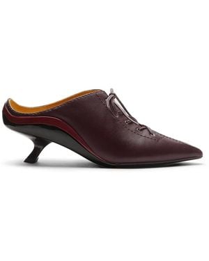 LILI CURIA Mules Victoria Con Cordones - Marrón