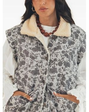 Favorite People Golden Hour Floral-Print Sherpa-Collar Gilets - Grey