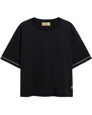 Momoní Iora Side-Slit T-Shirt - Black