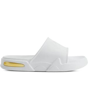 Giuseppe Zanotti Logo Detail Slide - White