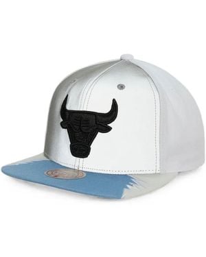 Mitchell & Ness Nba Chicago Bulls Snapback Cap - White
