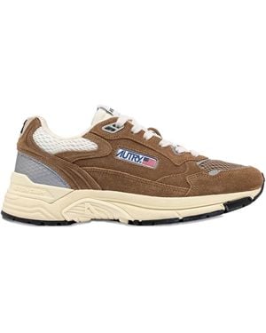 Autry Hyperway Mesh Trainers - Brown