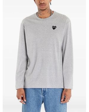 COMME DES GARÇONS PLAY Camiseta Heart - Gris