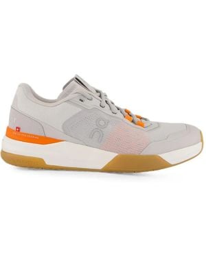 On Shoes The Roger Advantage Pro Sneakers - White