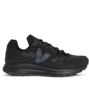 Veja Fitz Roy Trainers - Black