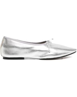 About Arianne Glove Ballerina Flats - White
