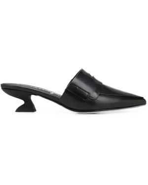Ferragamo Mules Mit Spitzer Kappe - Schwarz