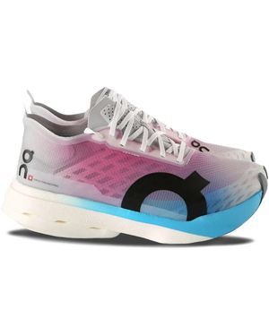 On Shoes Cloudboom Strike Sneakers - ピンク