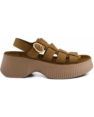 FANTASY SANDALS Avril Buckle-Fastening Caged Sandals - Brown