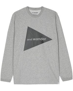 and wander Logo-Print T-Shirt - Grey