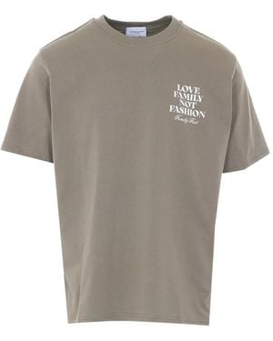 FAMILY FIRST ロゴ Tシャツ - グレー