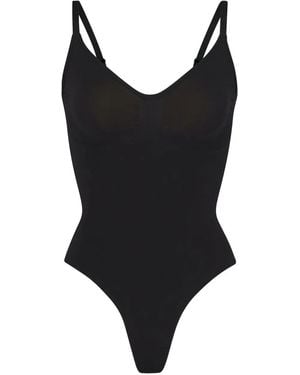 Skims Body sin costuras con cuello en V - Negro
