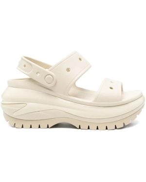 Crocs™ プラットフォーム サンダル - ナチュラル