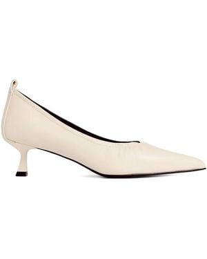 12 STOREEZ 45 Mm Leren Pumps Met Puntige Neus - Naturel