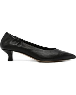 Pomme D ́Or Pointed-Toe Leather Court Shoes - Black