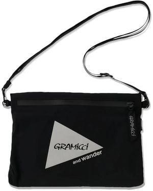 and wander Bolso Messenger Con Logo Estampado De X Gramicci - Negro