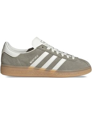 adidas Muenchen suede three-stripe sneakers - Gris