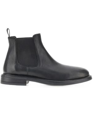 Calce Leather Chelsea Boots - Black
