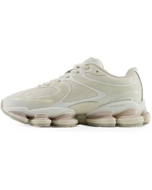 New Balance Abzorb 2000 Trainers - White