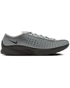 Nike Perforated Sneakers - Gray