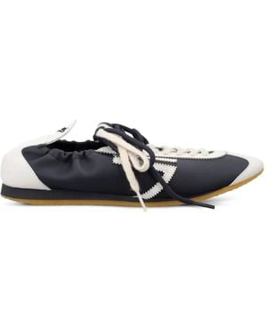 PURAAI Three-Stripe Lion Trainers - White
