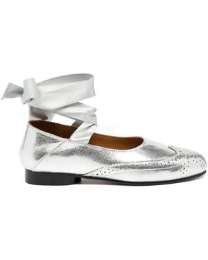 MASU Wing Tip Ballet Shoes - White