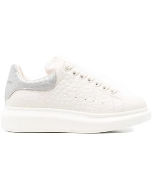 McQueen Textured Heel-Tab Ballet Flats - Weiß
