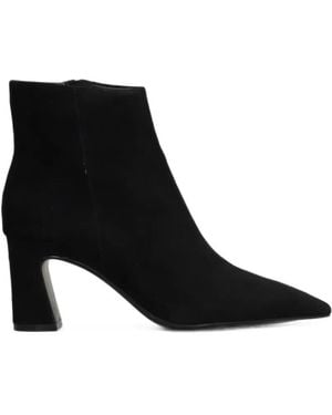 Bibi Lou Saint Booties Pointed-Toe Ankle Boots - Black